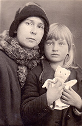 ���� ���������� (8&nbsp;���) �&nbsp;����� ���������� ���������� ���������� (≈41&nbsp;���). ����� 1938&nbsp;�.